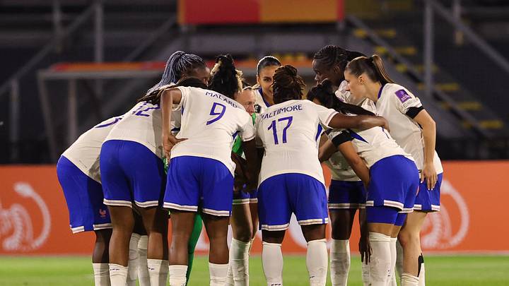 L'équipe de France féminine avant le match face aux Pays-Bas