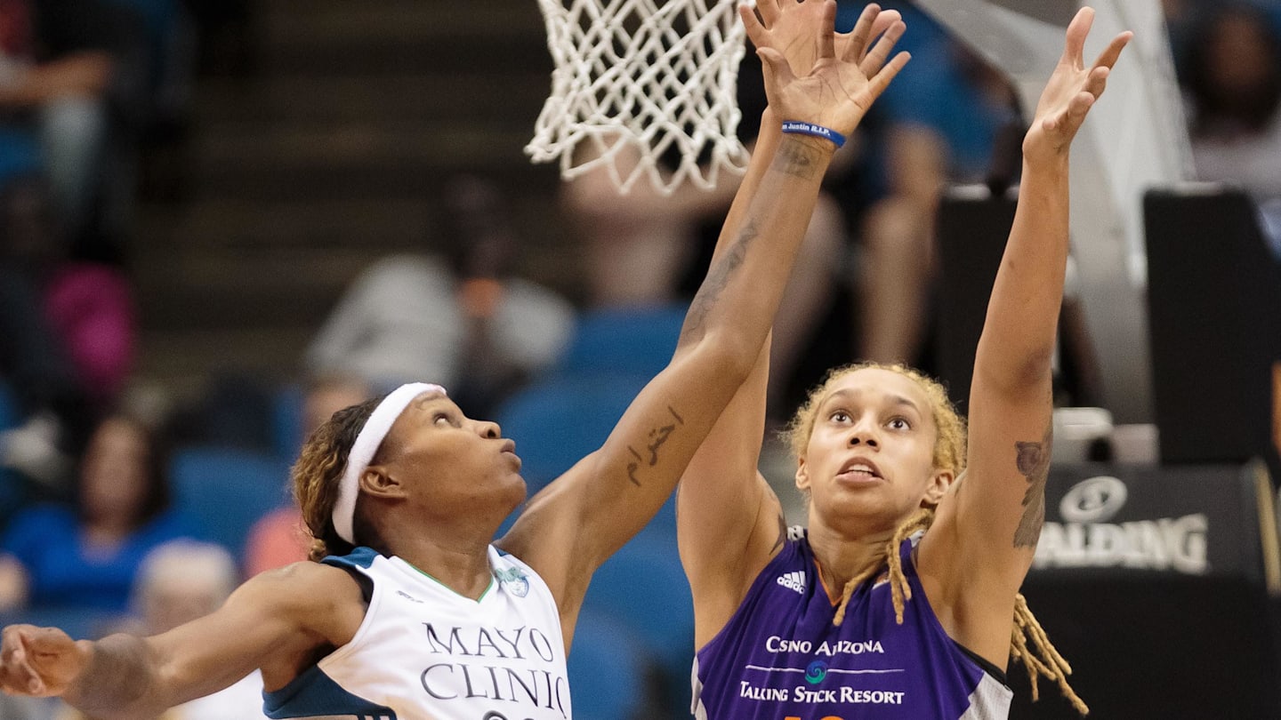 Why Phoenix's Stars Received Points In 2017 Award Races