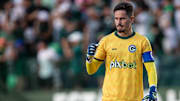 Tadeu brilhou e ajudou o Goiás a vencer o Atlético-MG na 23ª rodada do Campeonato Brasileiro.  