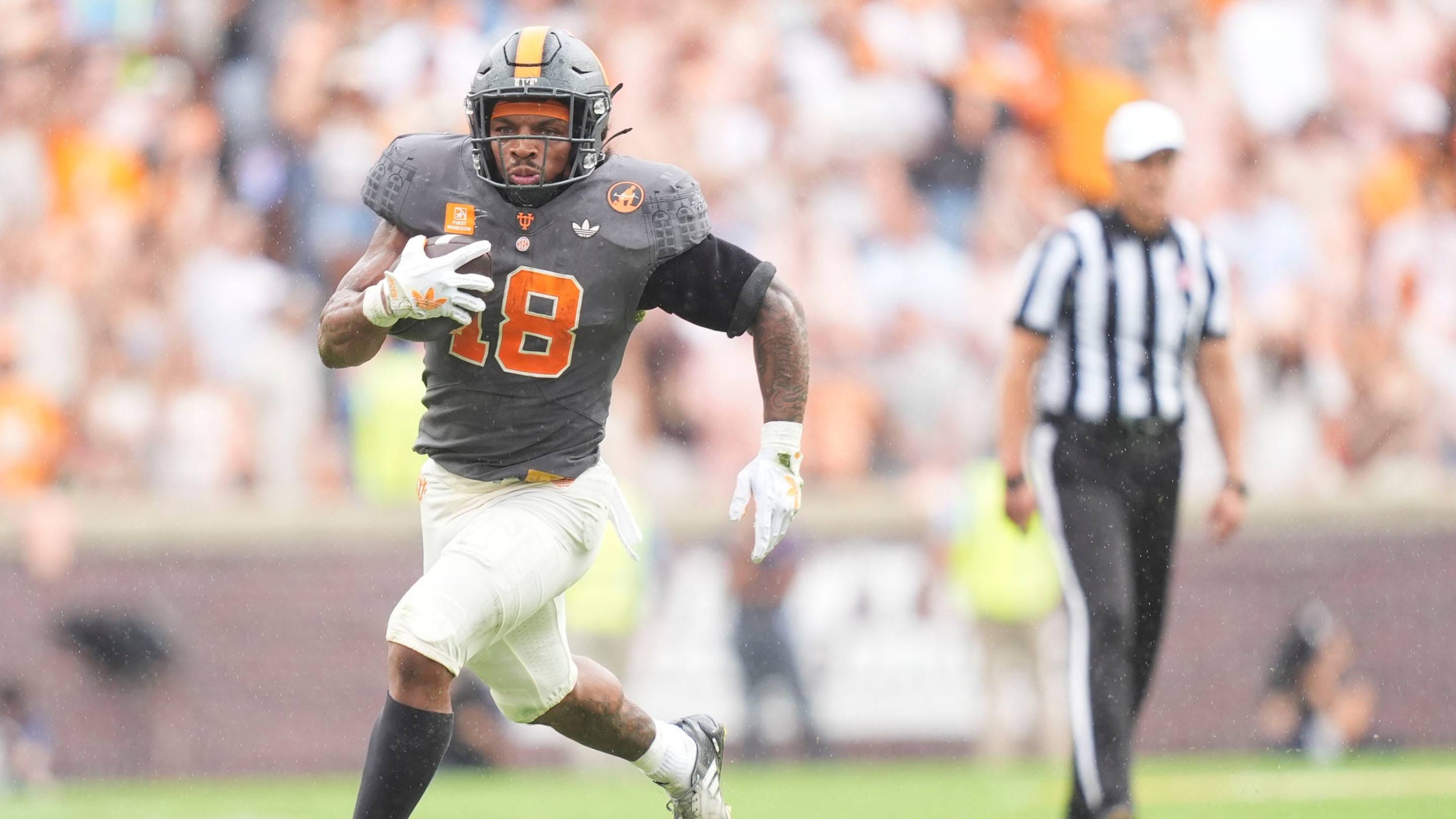 Arkansas Defensive Coordinator Ron Roberts Has Interesting Take on Tennessee
