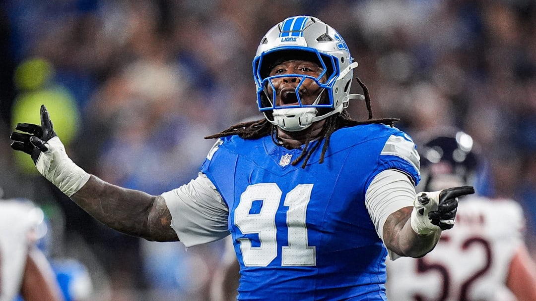 Detroit Lions defensive tackle Tyleik Williams (91) celebrates a play against Chicago Bears during the second half at Ford Field in Detroit on Sunday, Sept. 14, 2025.