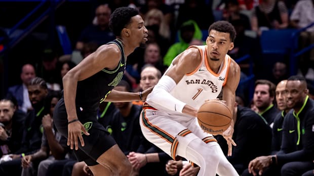 Apr 5, 2024; New Orleans, Louisiana, USA; San Antonio Spurs center Victor Wembanyama (1) passes the ball against New Orleans 