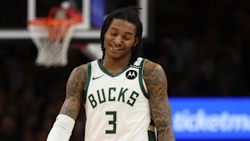 Milwaukee Bucks v Phoenix Suns