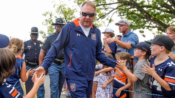 Auburn Tigers head coach Hugh Freeze is putting together another top-10 recruiting class.