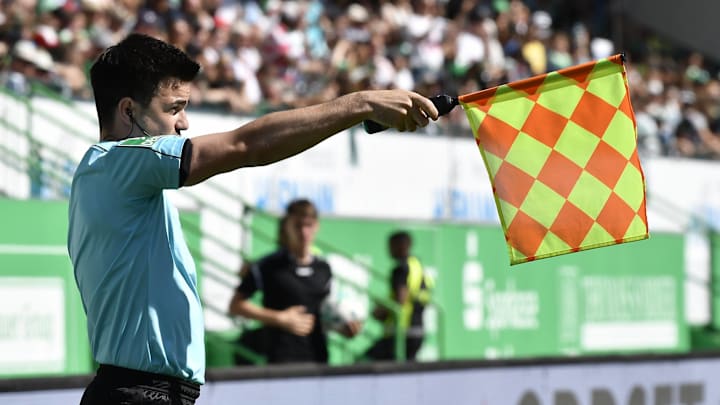Offside! Offside!