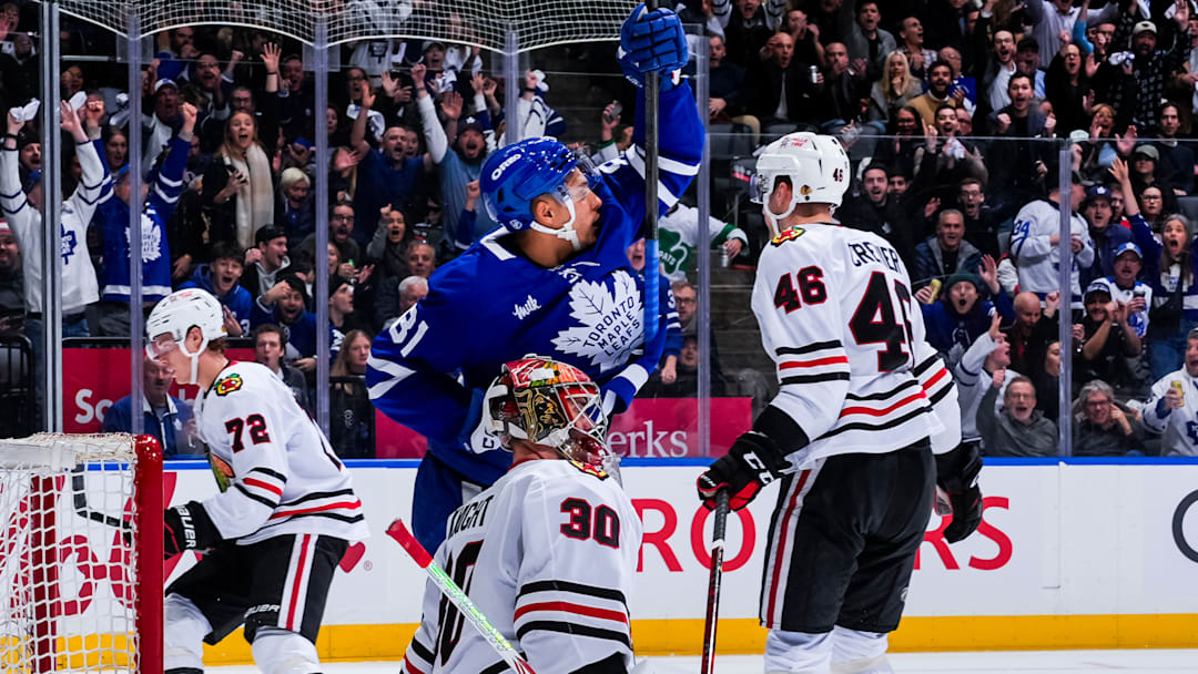 Chicago Blackhawks v Toronto Maple Leafs Chicago Blackhawks v Toronto Maple Leafs