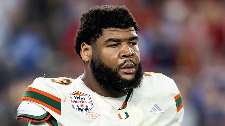 Miami Hurricanes offensive lineman Anez Cooper