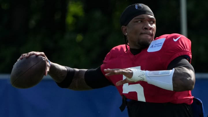 Indianapolis Colts quarterback Anthony Richardson (5) throws a ball during the Colts’ training camp Wednesday, July 31, 2024, at Grand Park Sports Complex in Westfield.