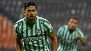 El extremo izquierdo colombiano Andrés Sarmiento del Atlético Nacional de Colombia sería una de las peticiones de Efraín Juárez para reforzar a Pumas.
