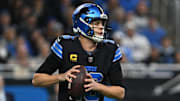 Detroit Lions quarterback Jared Goff (16).
