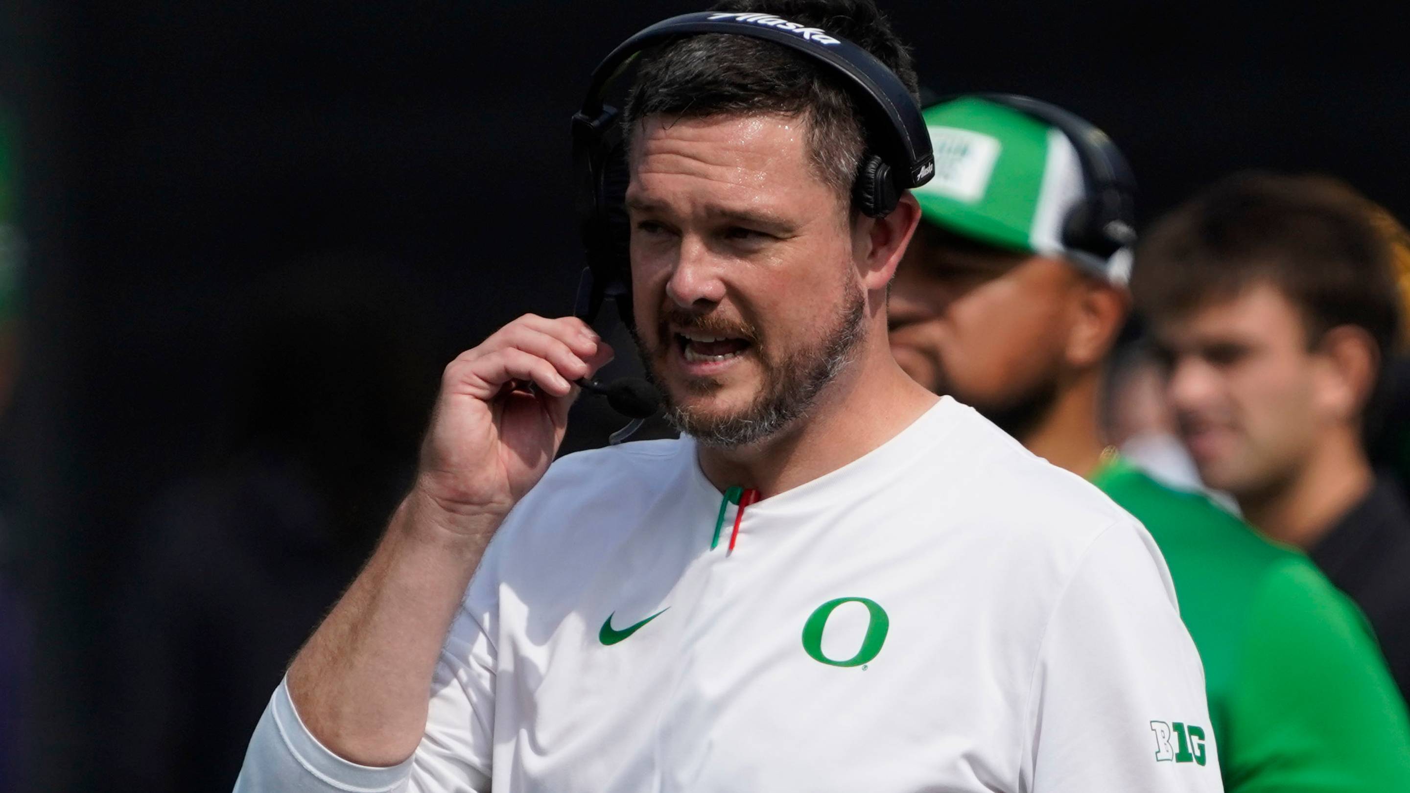 Three Bold Predictions for Oregon Ducks vs. Illinois Fighting Illini