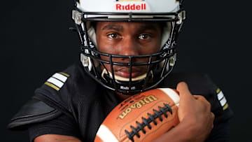 Three-star DB Kaylib Singleton, who de-committed from Rutgers, will officially visit Syracuse football. Florida has buzz.