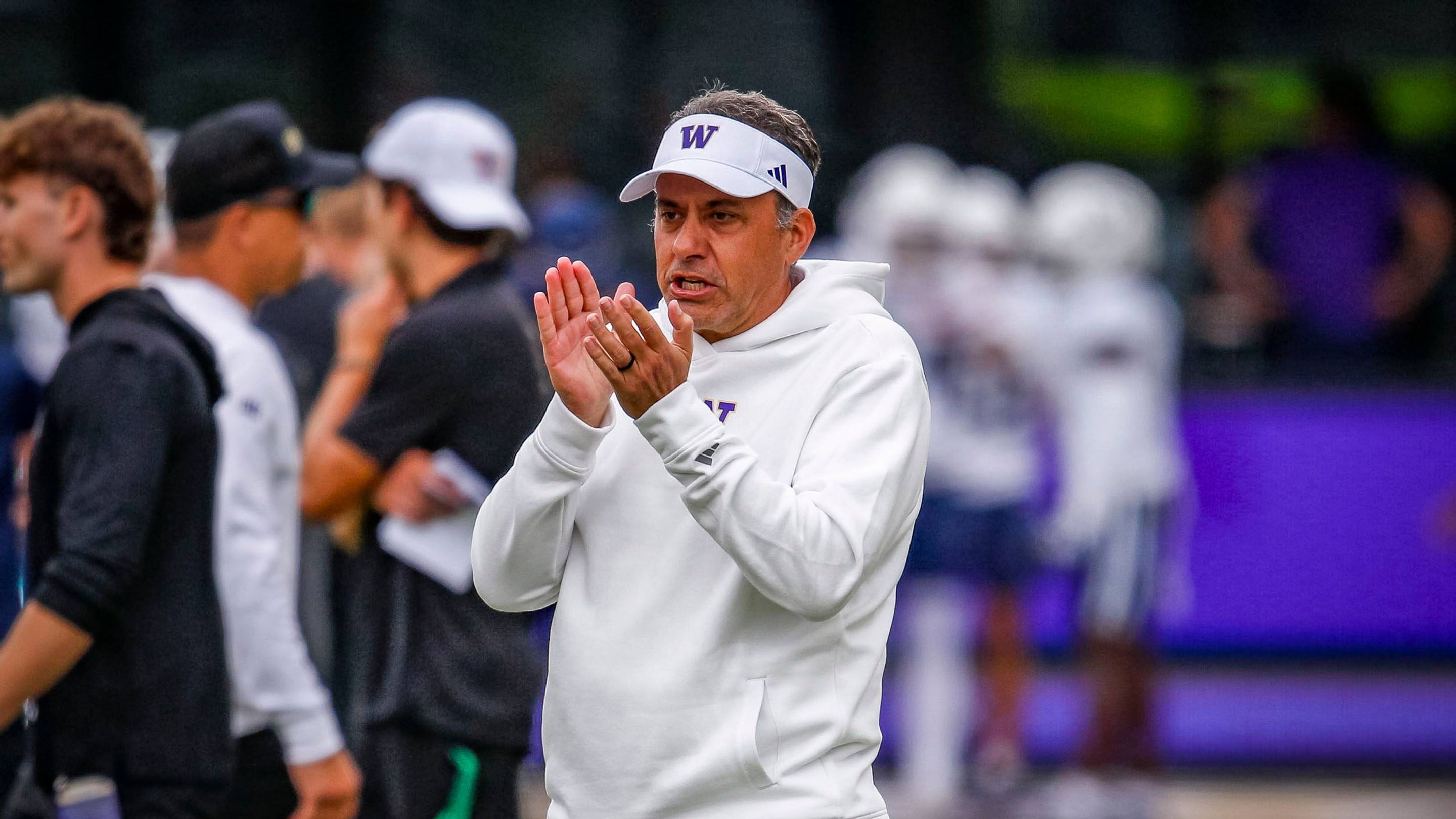 Facing USC, Fisch Talks Fast Start, Hatchett Decision, Hot Yoga