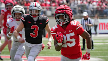 Ohio State Buckeye Scarlet Bo Jackson (25) carries the ball against team Gary defense in the 2nd half during the spring game at Ohio Stadium on April 12, 2025.