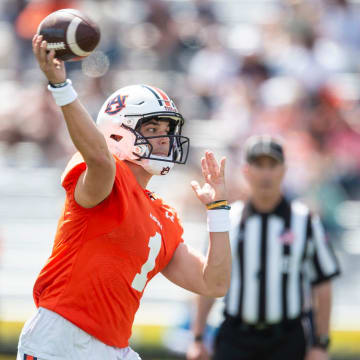 Auburn Tigers quarterback Payton Thorne