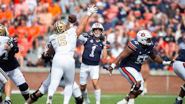 Auburn Tigers quarterback Payton Thorne (1) throws the ball as Auburn Tigers take on Vanderbilt Commodores at Jordan-Hare Stadium in Auburn, Ala., on Saturday, Nov. 2, 2024.