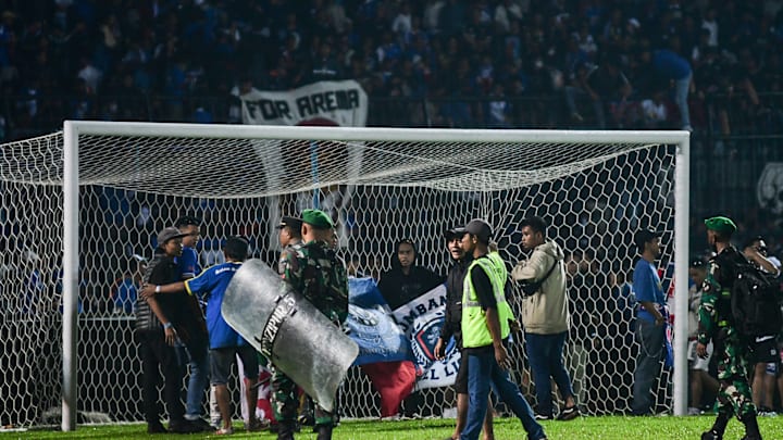 Tragedi di Stadion Kanjuruhan Tragedi di Stadion Kanjuruhan