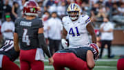 Deshawn Lynch lines up on the edge for the UW in the Apple Cup.