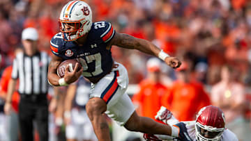 One Auburn football analyst doesn't see a clear replacement for Jarquez Hunter as the Tigers' lead back next season