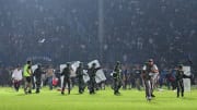 Tragedi Stadion Kanjuruhan menjadi noda terbaru dalam sepak bola Indonesia