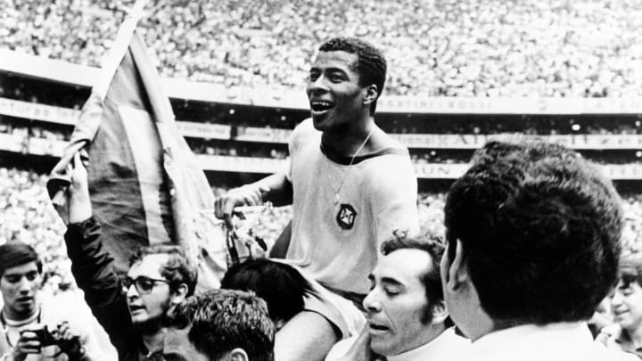 WORLD CUP-1970-BRAZIL-JAIRZINHO