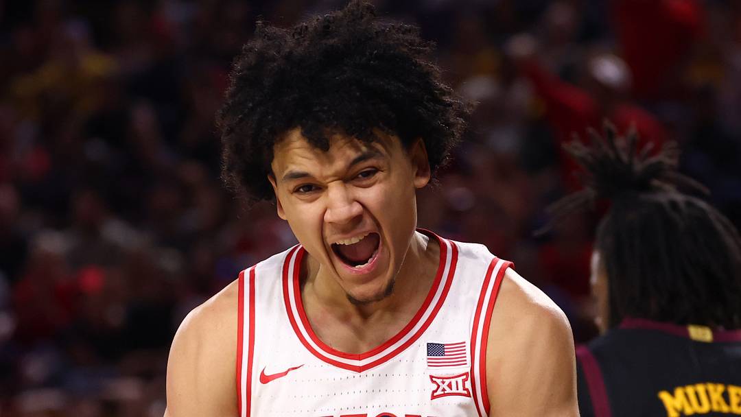 Jan 31, 2026; Tempe, Arizona, USA; Arizona Wildcats guard Brayden Burries (5) celebrates a play against the Arizona State Sun Devils at Desert Financial Arena. Mandatory Credit: Mark J. Rebilas-Imagn Images Jan 31, 2026; Tempe, Arizona, USA; Arizona Wildcats guard Brayden Burries (5) celebrates a play against the Arizona State Sun Devils at Desert Financial Arena. Mandatory Credit: Mark J. Rebilas-Imagn Images