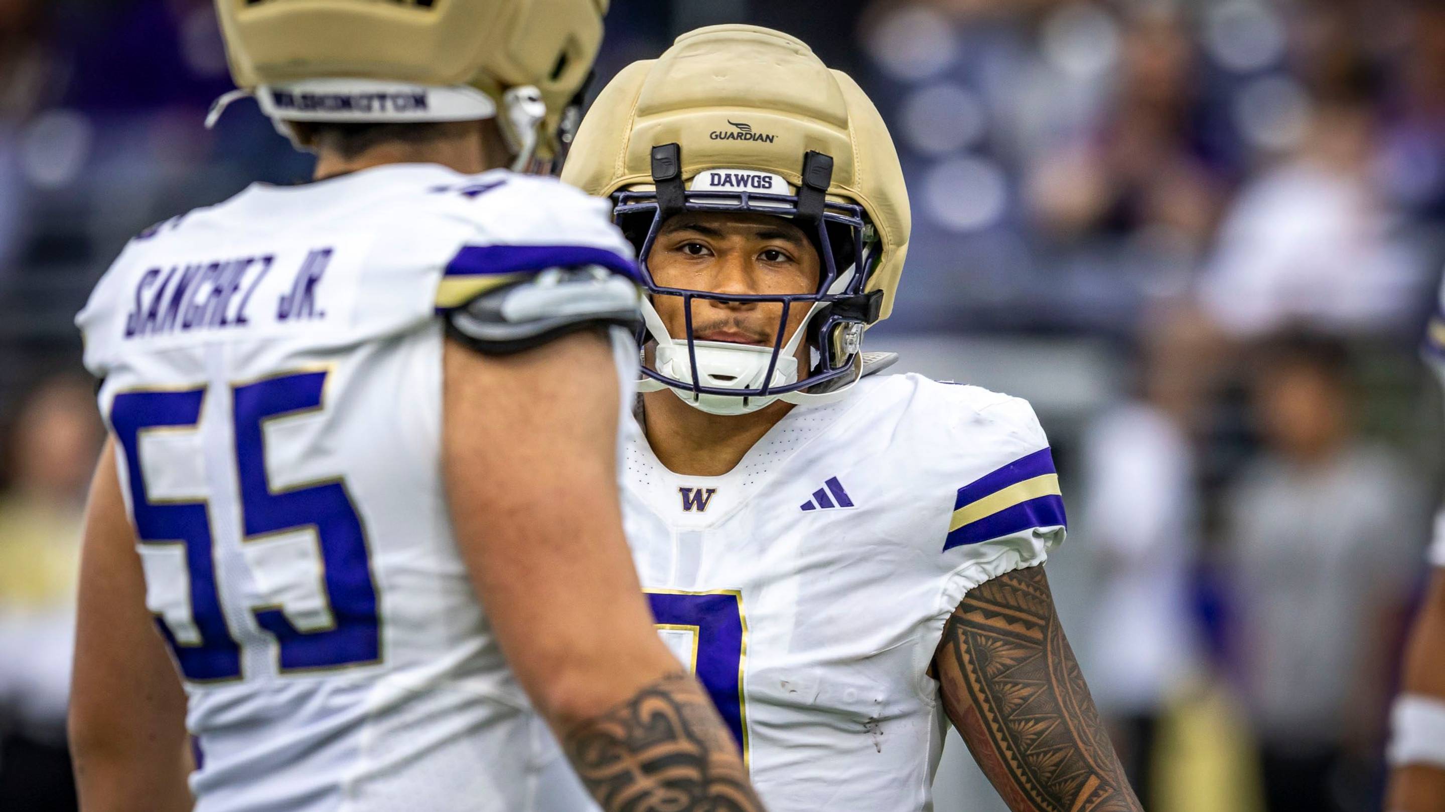 Ranking the Top 10 Husky Football Players For This Season