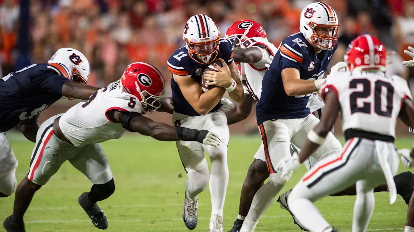 Many Issues Plaguing Auburn as Bowl Hopes Slip Away