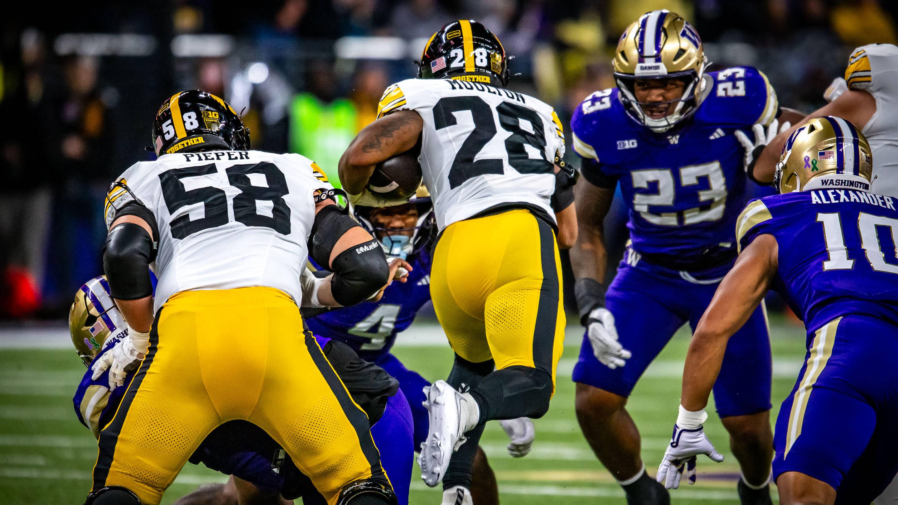 Huskies Lost Battle of the Linebackers to Iowa, Too