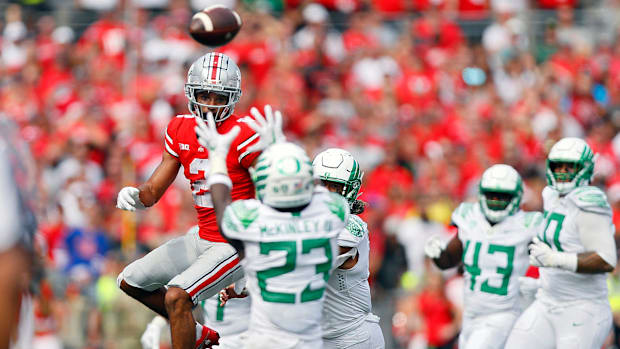 Oregon DB Verone McKinley II