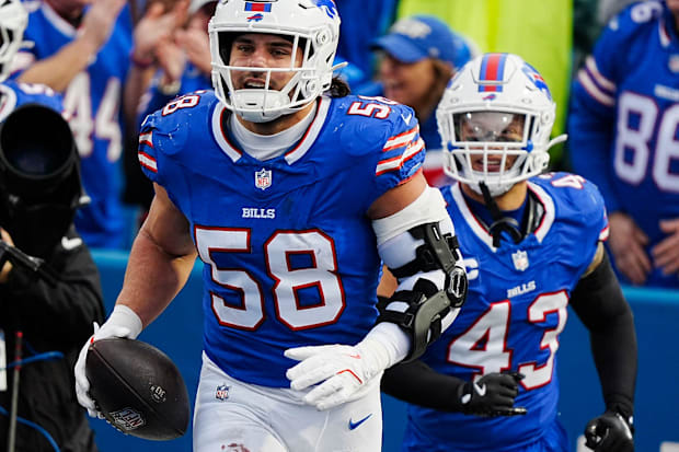 Bills LB Matt Milano recovers a fumble against the Jets.