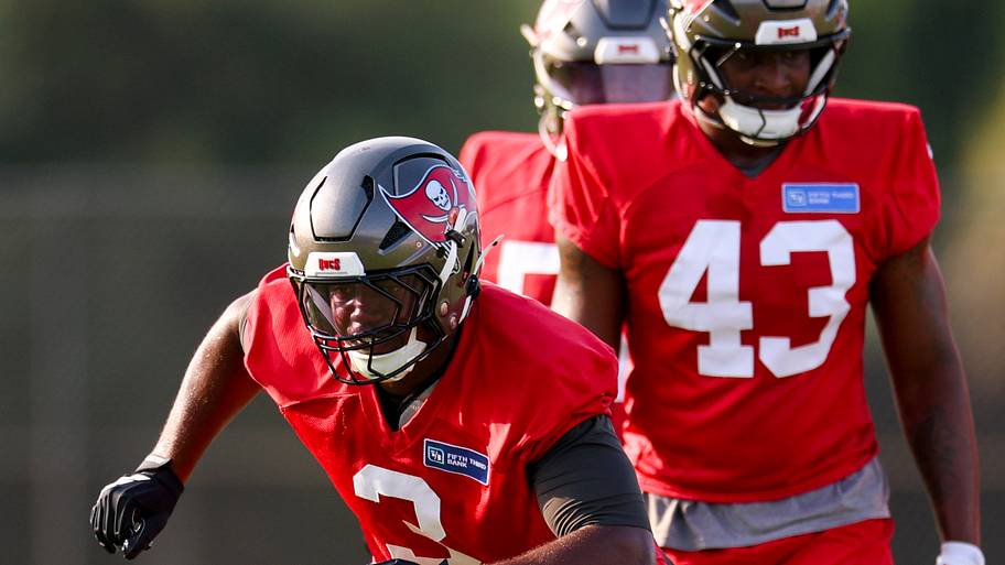 Tampa Bay Buccaneers linebacker Rueben Bain Jr. 
