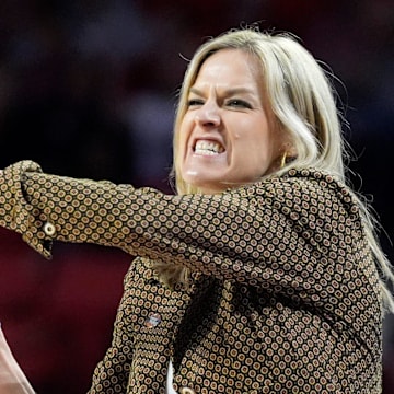 Oklahoma basketball coach Jennie Baranczyk