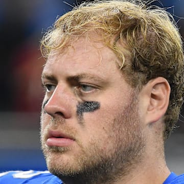 Detroit Lions guard Michael Niese (62).