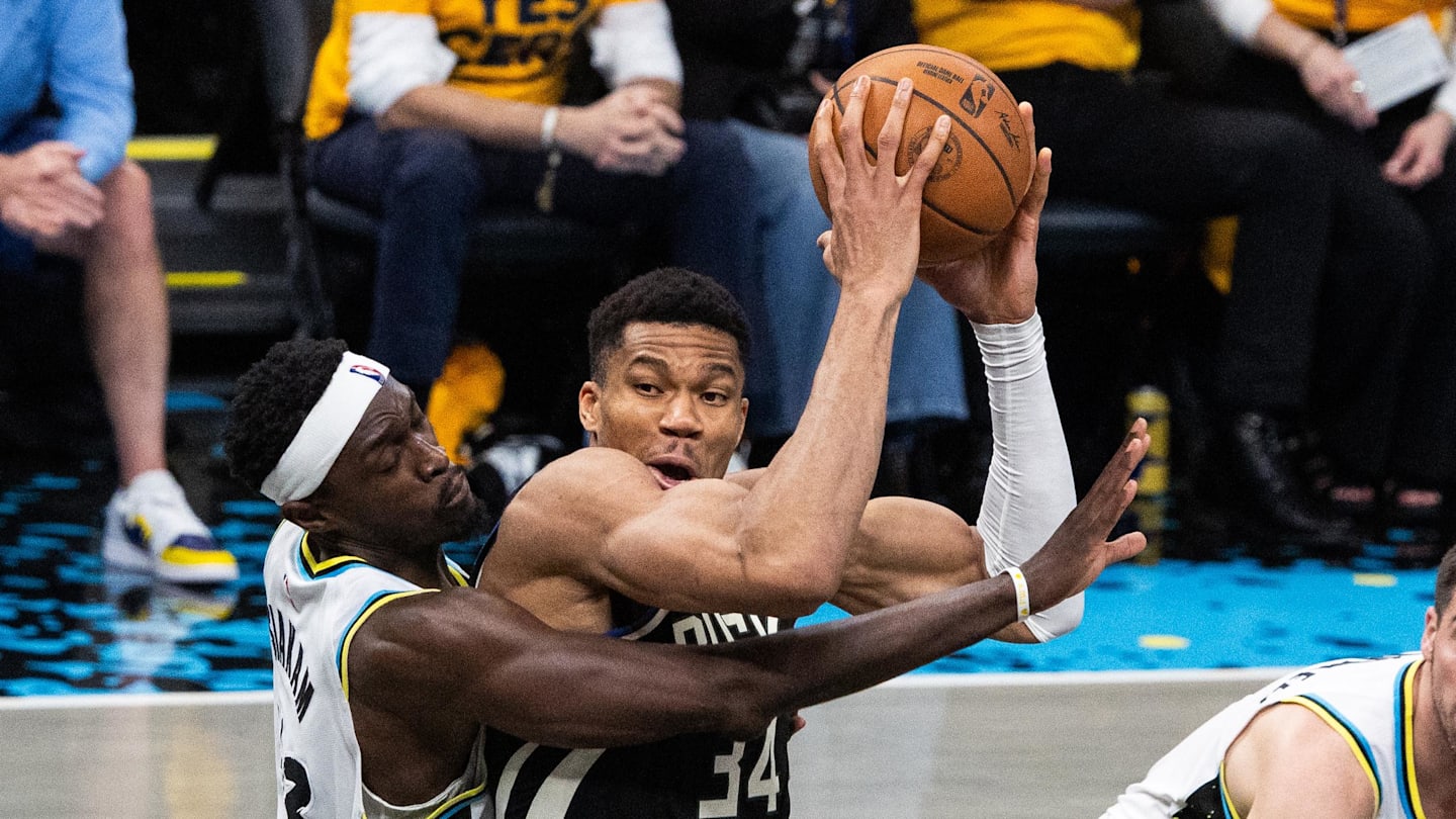 Knicks, Warriors Reported to Pursue Bucks’ Giannis Antetokounmpo Amid Trade Speculation