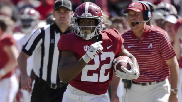 Alabama places No. 5 in Phil Steele's college football rankings predictions.