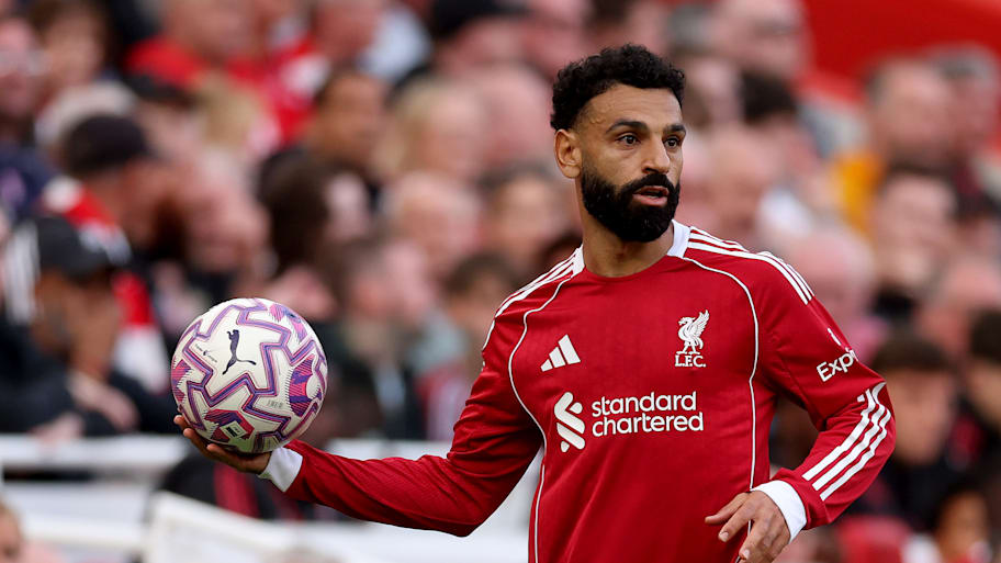 Mohamed Salah holding the ball