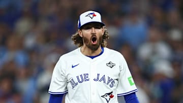 World Series - Los Angeles Dodgers v Toronto Blue Jays - Game Two