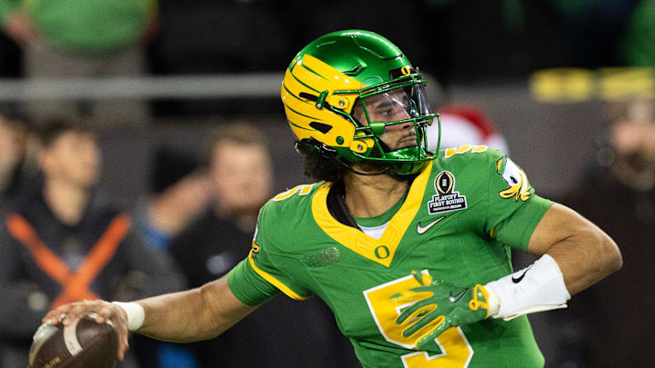 Dante Moore and Oregon are favored against Texas Tech on Thursday. Dante Moore and Oregon are favored against Texas Tech on Thursday.