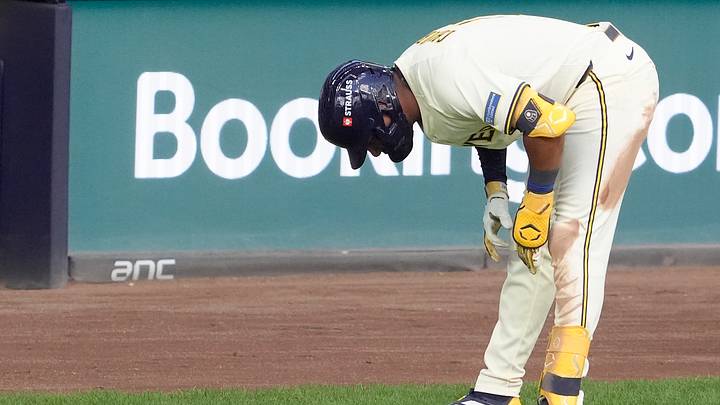 Division Series - Chicago Cubs v Milwaukee Brewers - Game One