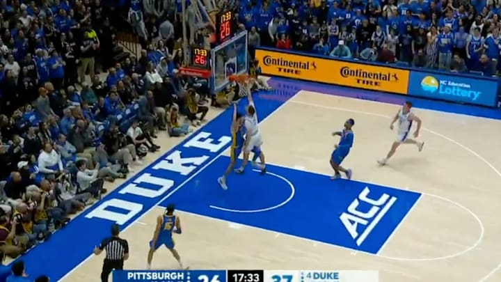 Duke's Cooper Flagg throws down monster dunk vs. Pitt.