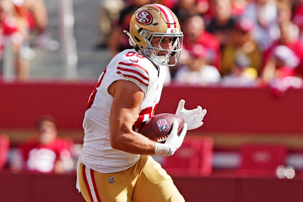 San Francisco 49ers tight end Jake Tonges (88).
