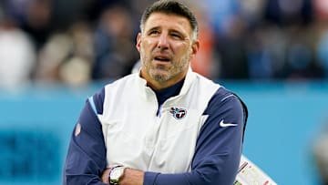 Tennessee Titans head coach Mike Vrabel reacts to a penalty call against the Titans during the fourth quarter at Nissan Stadium Sunday, Nov. 27, 2022, in Nashville, Tenn.

Nfl Cincinnati Bengals At Tennessee Titans
