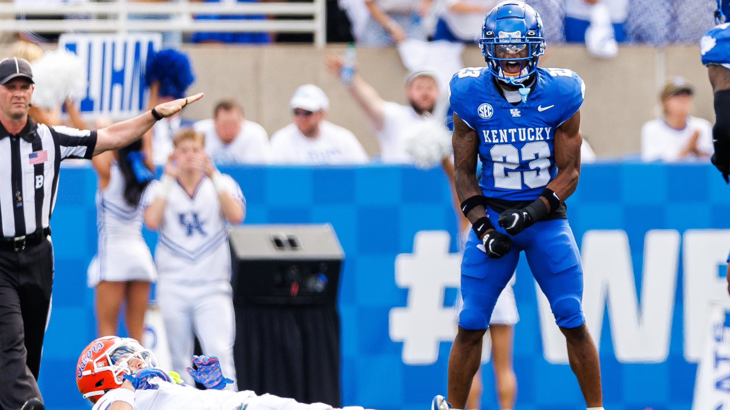 Kentucky Wildcats defensive back Andru Phillips (23).