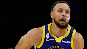 Golden State Warriors v Los Angeles Lakers