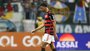 Jogador foi filmado após expulsão na partida de domingo