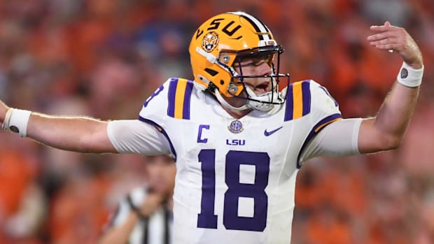 LSU Tigers quarterback Garrett Nussmeier