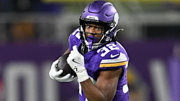 Green Bay Packers v Minnesota Vikings