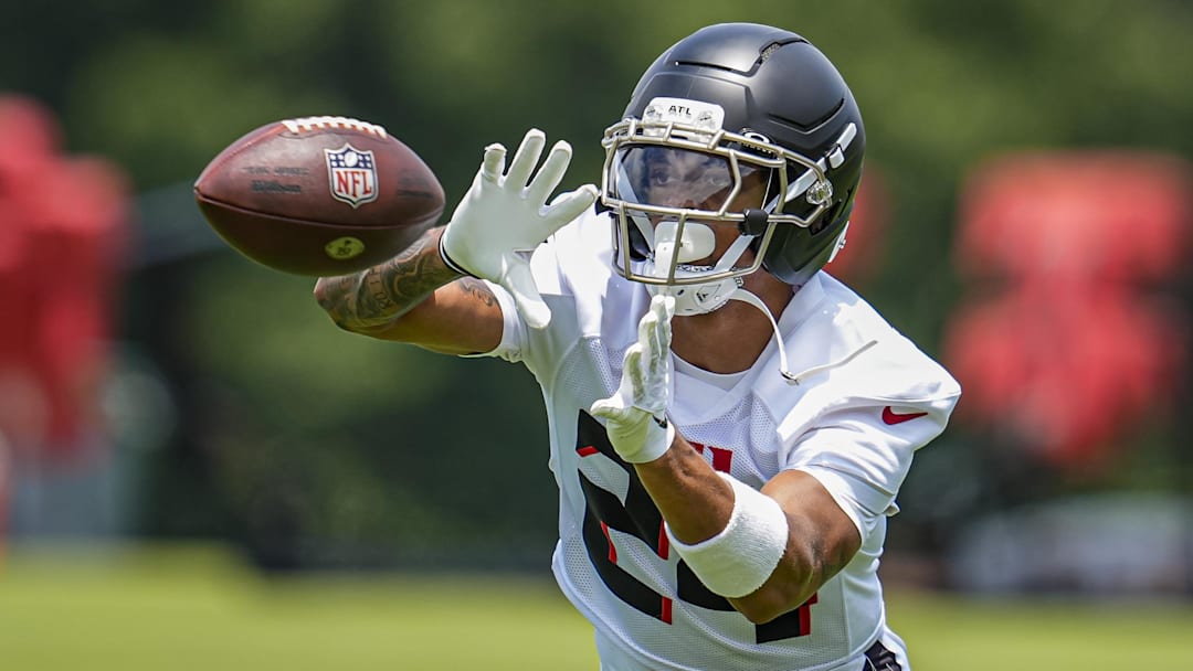 Jun 11, 2025; Atlanta, GA, USA; Atlanta Falcons cornerback A.J. Terrell (24) catches the ball during Minicamp.