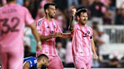 Sergio Busquets y Lionel Messi tras la anotación del Inter Miami